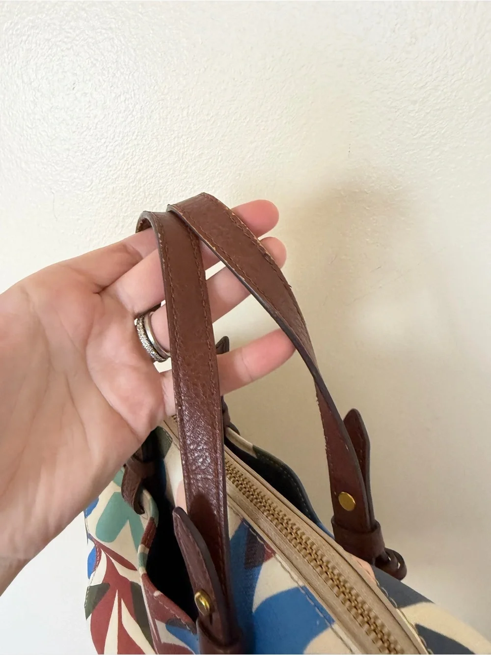 FOSSIL Colorful Leaf Print Handbag